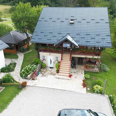 Guest House Family Varda Plitvice Lakes Plitvicka Jezera Exterior photo