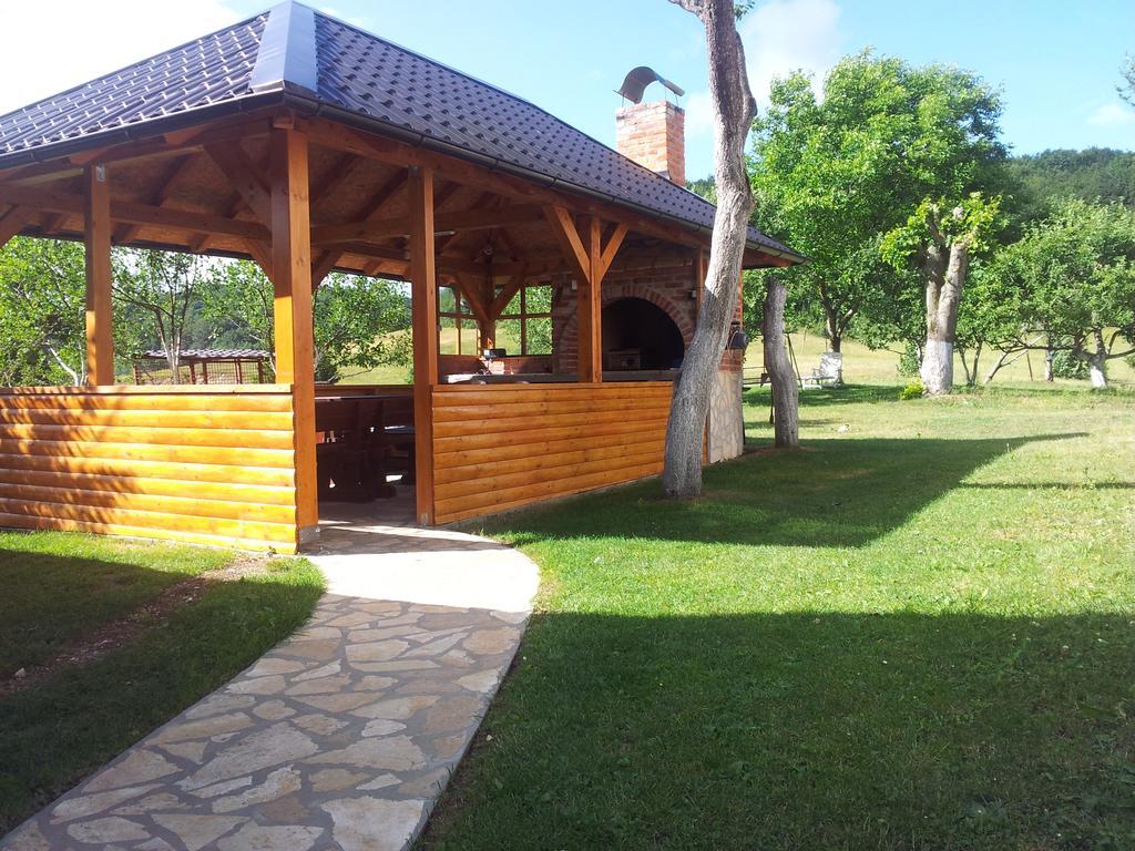 Guest House Family Varda Plitvice Lakes Plitvicka Jezera Exterior photo